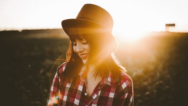 US Transform yourself into a smile woman hat smile